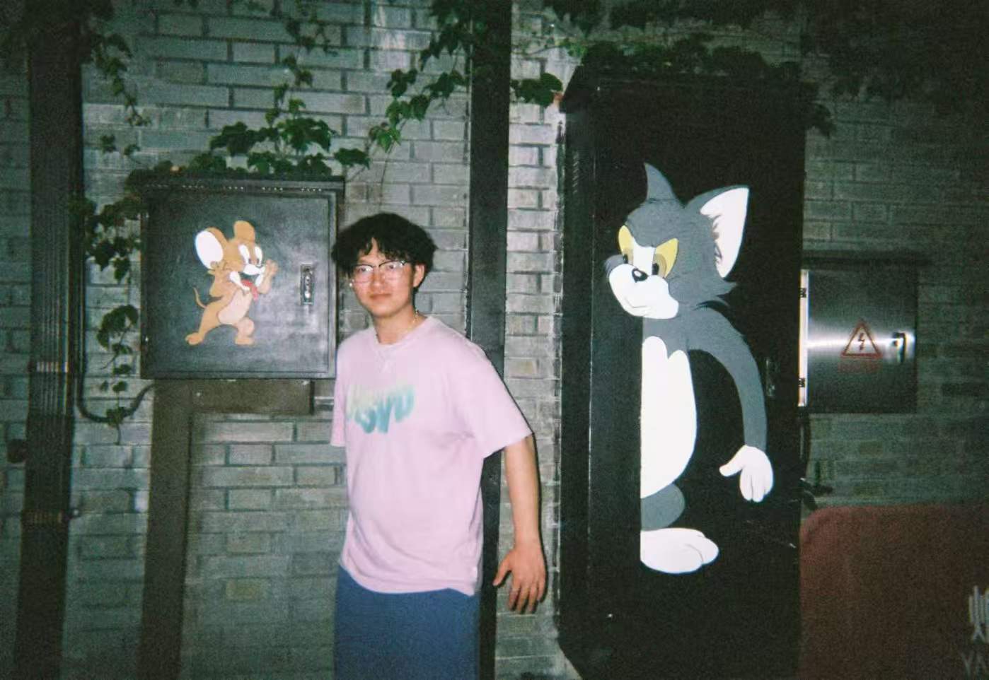 GaoJunjie with a Tom and Jerry installation